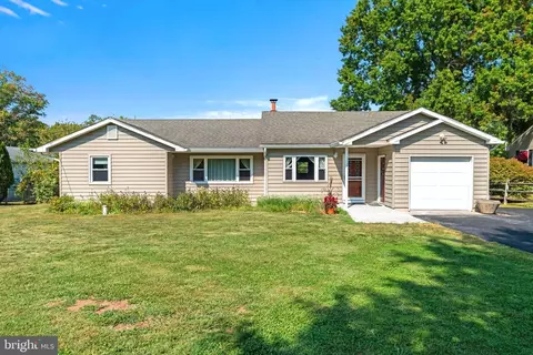 281 Pennington-harbourton, Pennington, NJ 08534
