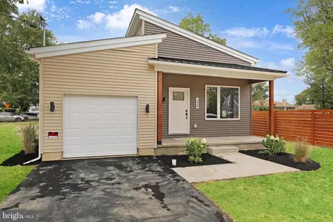 124 Hawthorne Ave, Ewing, NJ 08638