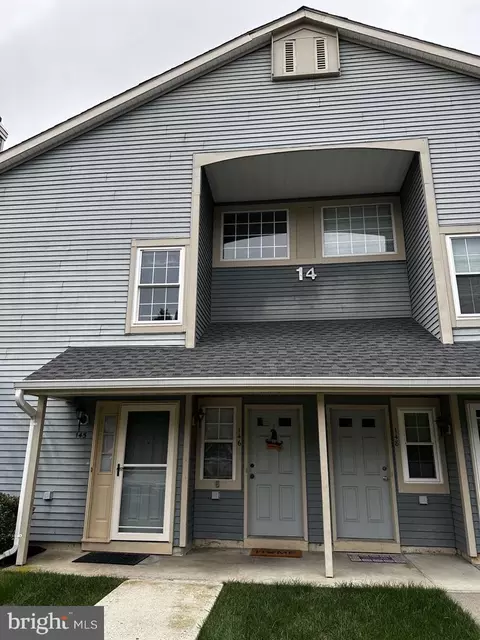 146 Andover Pl, Robbinsville, NJ 08691