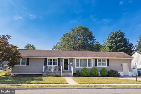 19 Macon Dr, Hamilton, NJ 08619