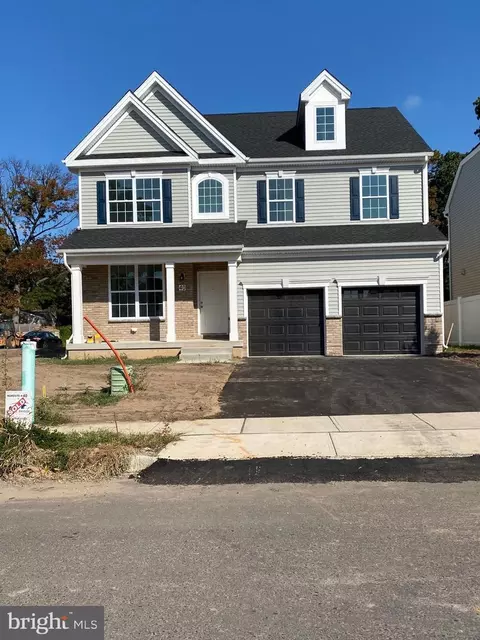 40 Misty Meadow Ln, Hamilton, NJ 08619