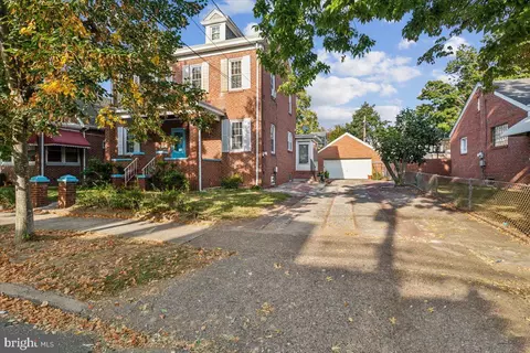 1040 Revere Ave, Trenton, NJ 08629