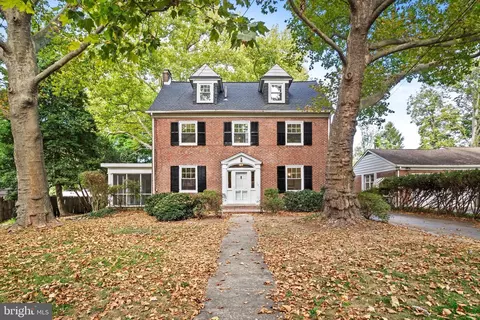 131 Cornwall Ave, Trenton, NJ 08618