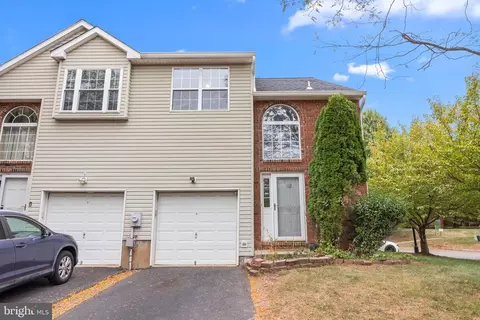 112 Petal Ln, Ewing, NJ 08638