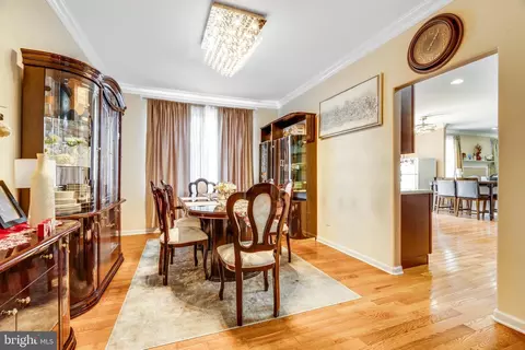 Dining - 551 Hinckle Ave, Ewing, NJ 08628 photo 2 of 2