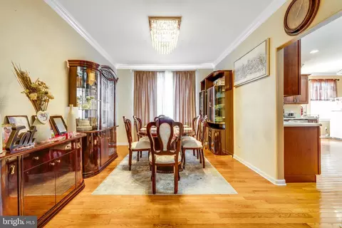 Dining - 551 Hinckle Ave, Ewing, NJ 08628 photo 1 of 2