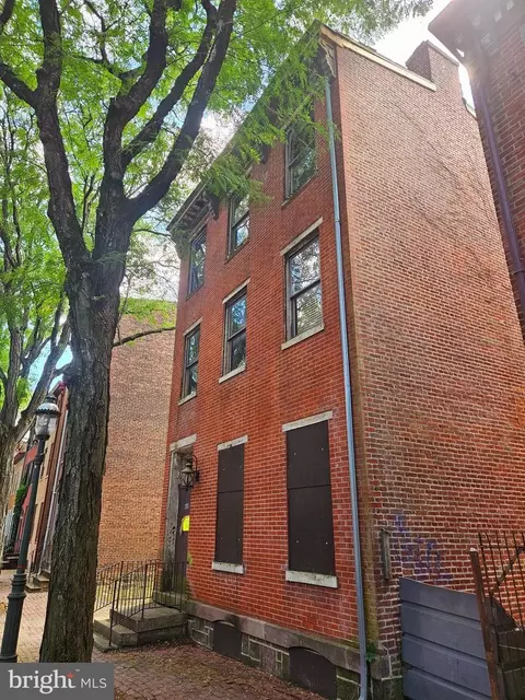 231 Jackson St, Trenton, NJ 08611