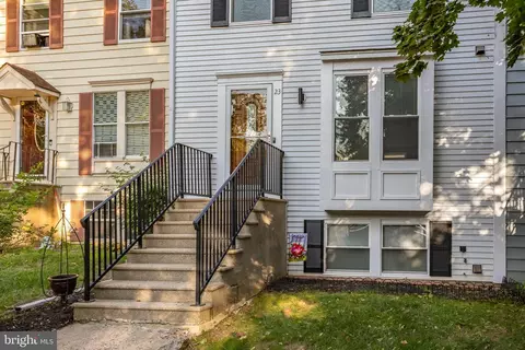 23 Robert Pearson Ct, Hamilton, NJ 08610