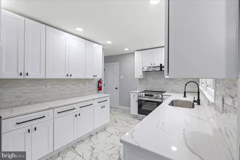 1 Hampton Rd, Ewing, NJ 08638 photo 15
