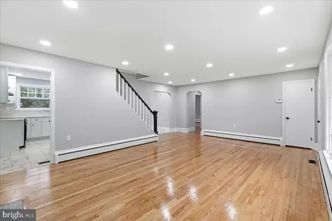 1 Hampton Rd, Ewing, NJ 08638 photo 9