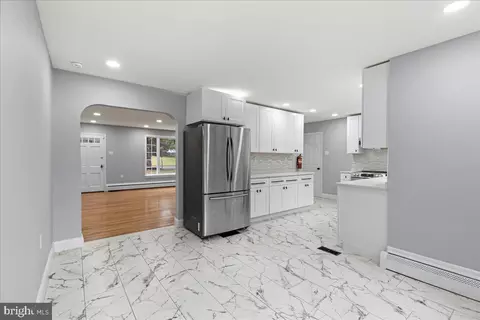 1 Hampton Rd, Ewing, NJ 08638 photo 12