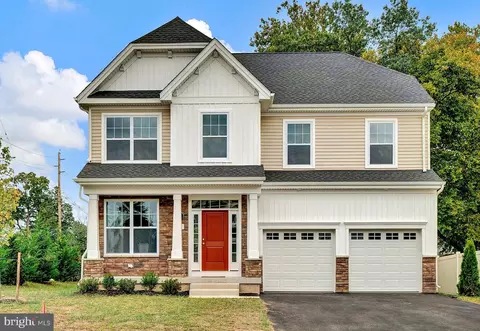 1 Misty Meadow Ln, Hamilton, NJ 08619
