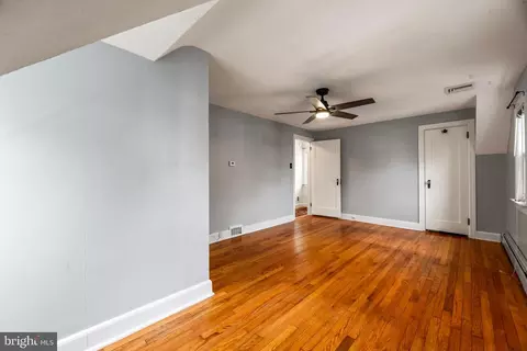 566 Cleardale Ave, Ewing, NJ 08618 photo 23