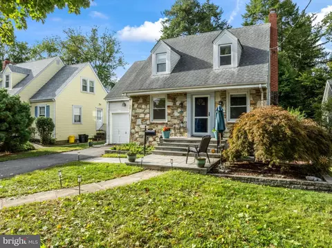 566 Cleardale Ave, Ewing, NJ 08618 photo 2