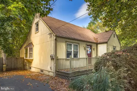 149 Ewingville Rd, Trenton, NJ 08638