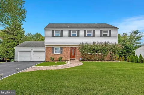 6 Windsor Dr, Princeton Junction, NJ 08550