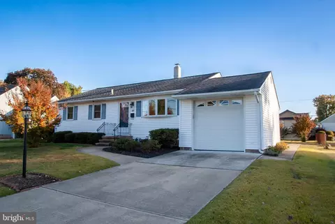 23 Doreen Rd, Hamilton, NJ 08690