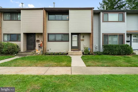 205 Canterbury Ct, Hightstown, NJ 08520
