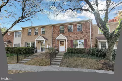 14 Pagoda Ct, Lawrenceville, NJ 08648