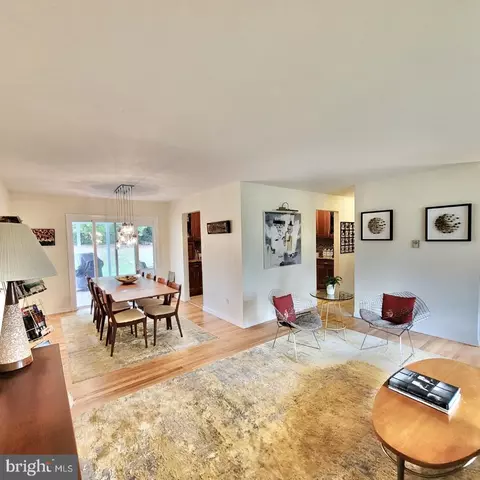 24 Metekunk, Ewing, NJ 08638 photo 4