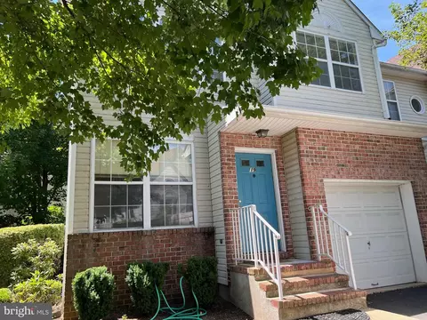19 Fountayne Ct, Princeton, NJ 08540