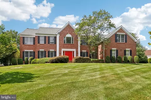 141 Christopher Dr, Princeton, NJ 08540