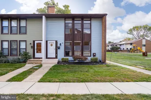38 Twin Rivers Dr N, East Windsor, NJ 08520