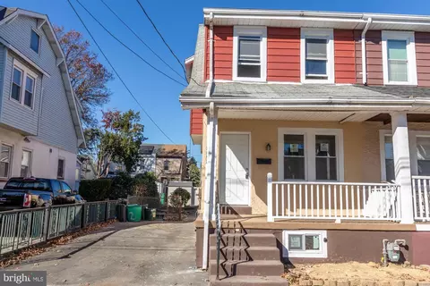 86 Kearney Ave, Trenton, NJ 08629