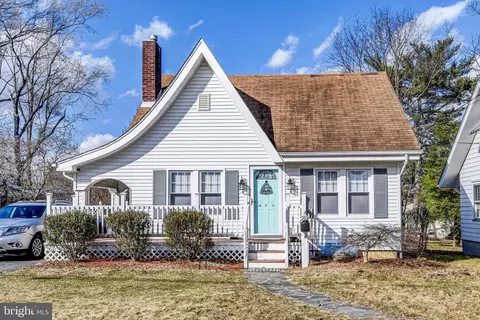 308 Lincoln Ave, Hightstown, NJ 08520