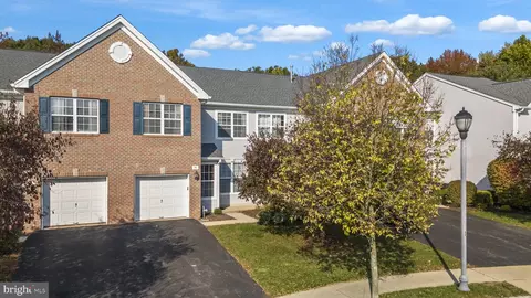 38 York Rd, Princeton Junction, NJ 08550