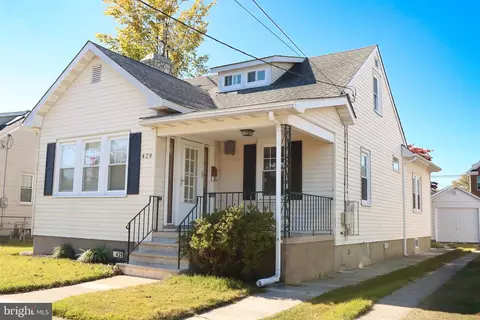 429 Hutchinson St, Hamilton, NJ 08610