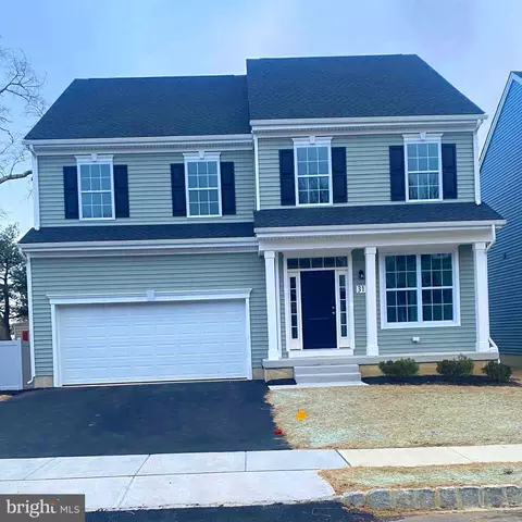 31 Misty Meadow Ln, Hamilton, NJ 08619