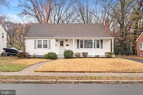 31 Berrel Ave, Hamilton, NJ 08619