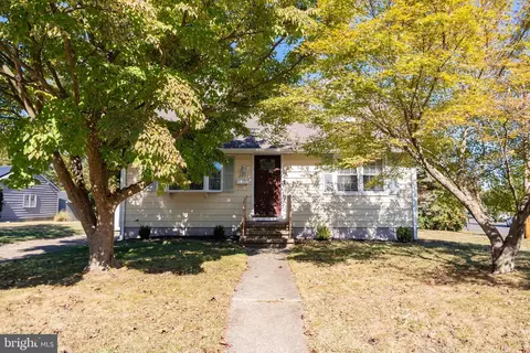 2454 Sylvan Ave, Hamilton, NJ 08610