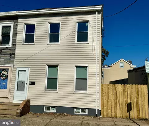 158 Tremont St, Trenton, NJ 08611