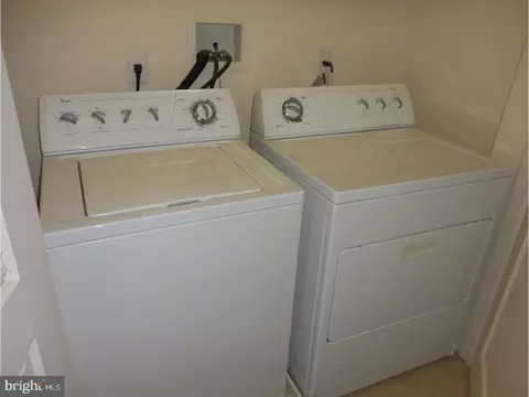 215 Masterson Ct, Ewing, NJ 08618 photo 9