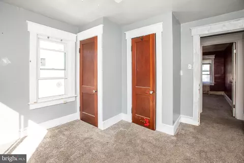 Entry Way - 810 Klockner Rd, Hamilton, NJ 08619 photo 8 of 9