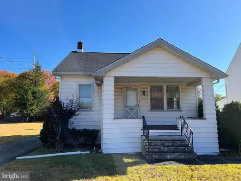 619 Edinburg Rd, Hamilton, NJ 08619