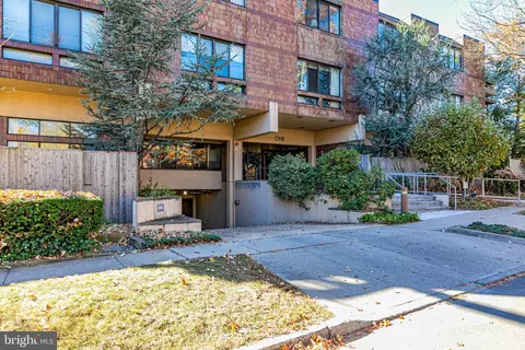 1 Markham Rd #1A, Princeton, NJ 08540