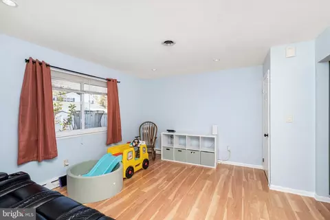 500 Walker Ave, Ewing, NJ 08628 photo 12