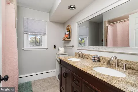 500 Walker Ave, Ewing, NJ 08628 photo 17