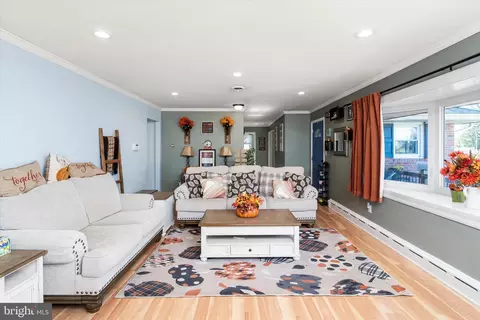 500 Walker Ave, Ewing, NJ 08628 photo 7