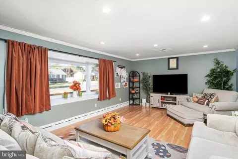 500 Walker Ave, Ewing, NJ 08628 photo 5