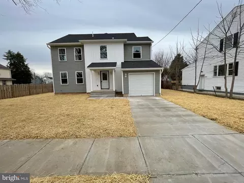 418 Redfern, Hamilton, NJ 08610
