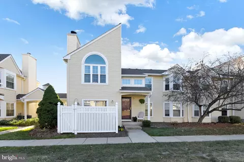 11 Huber Ct, Hightstown, NJ 08520