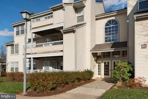 302 Trinity Ct #6, Princeton, NJ 08540