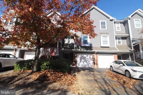 64 E Shrewsbury Pl, Princeton, NJ 08540