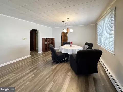 Living - 165 Homecrest Ave, Trenton, NJ 08638 photo 2 of 2