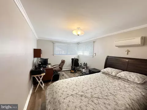 Bedroom - 165 Homecrest Ave, Trenton, NJ 08638 photo 3 of 3