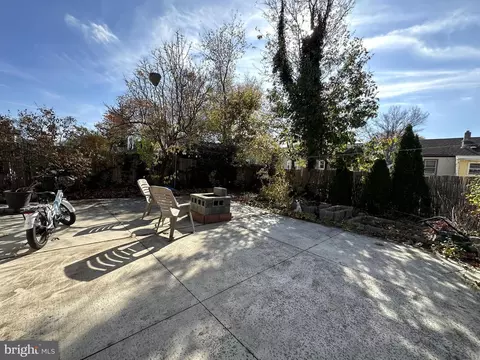 Exterior - 165 Homecrest Ave, Trenton, NJ 08638 photo 3 of 4